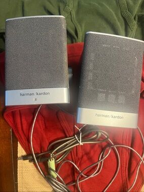 #10.  Hartman Kardon  Black and Silver Portable Desktop SpeakersHP